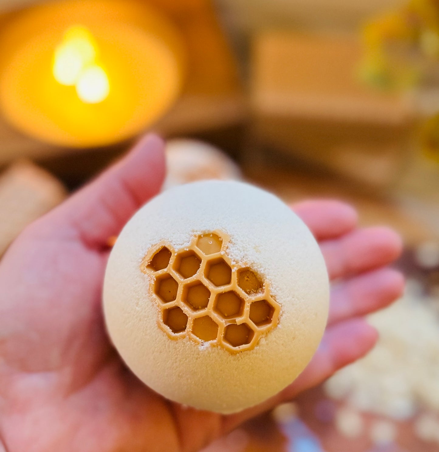 Honey & Oat Bath Bomb