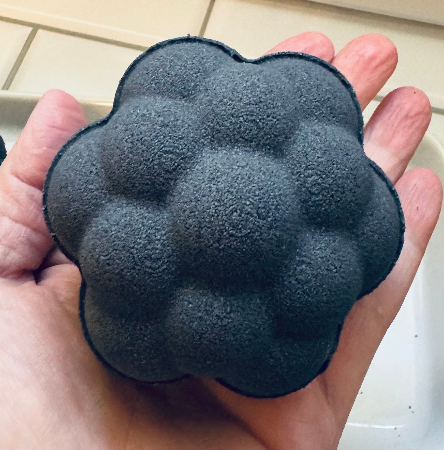 Black Raspberry & Vanilla Bath Bomb