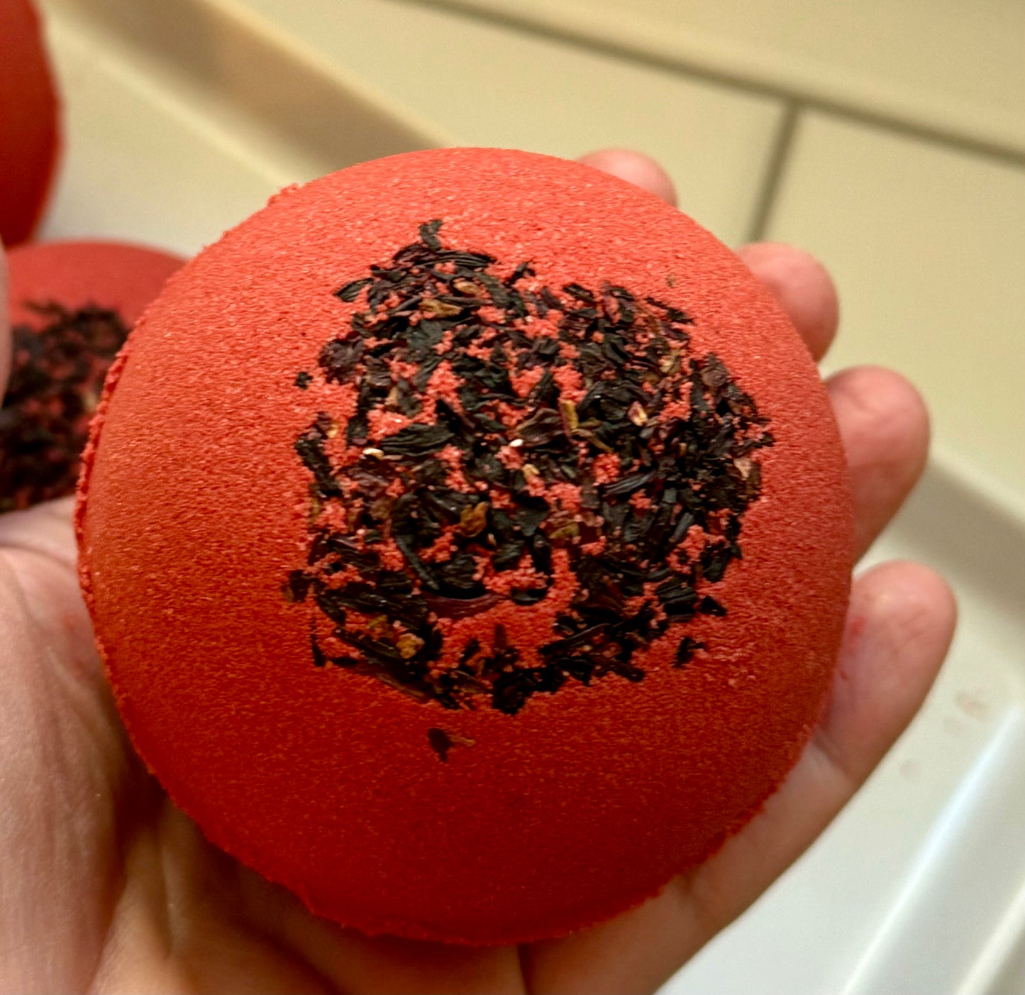 Pomegranate & Hibiscus Bath Bomb