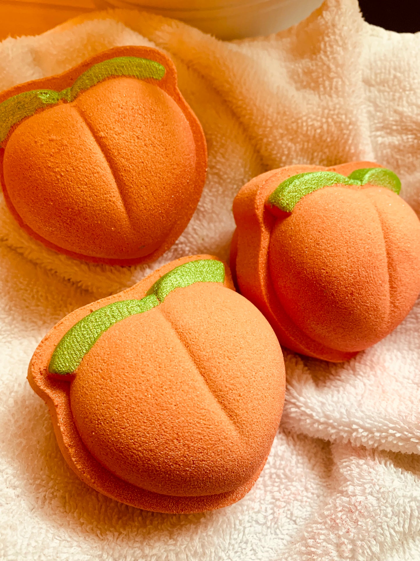 Juicy Peach Bath Bomb