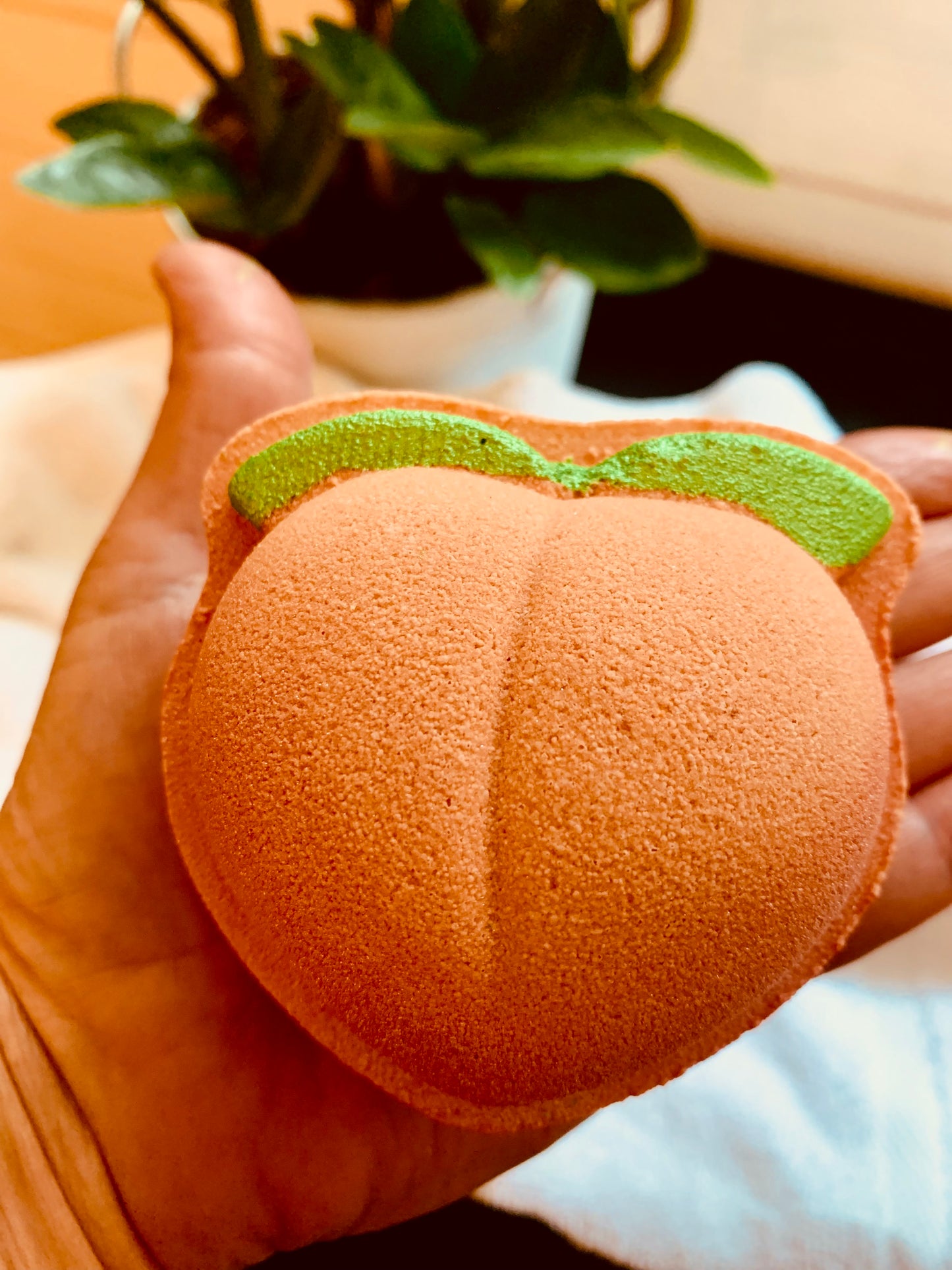 Juicy Peach Bath Bomb
