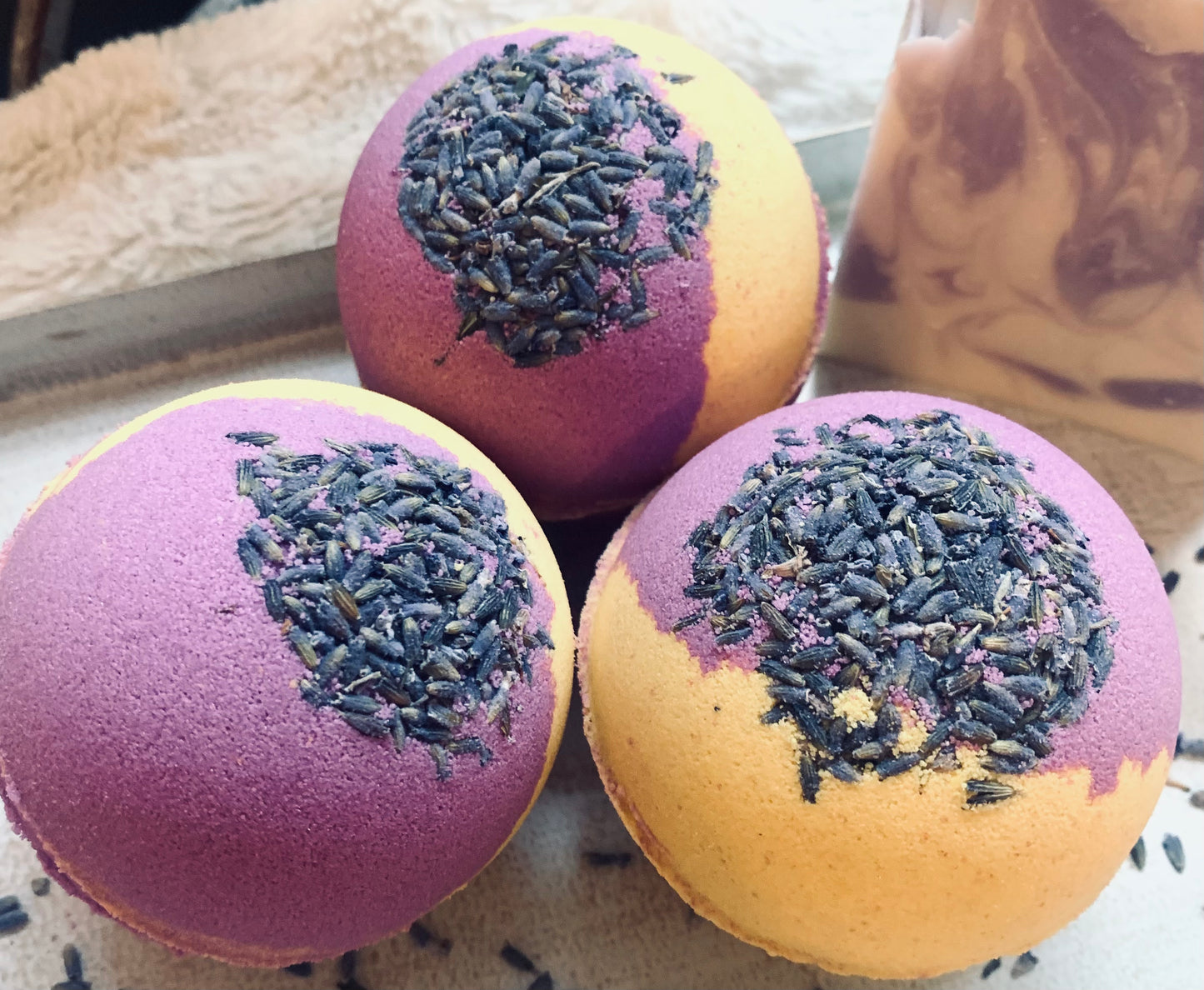 Lavender Lemongrass Bath Bomb
