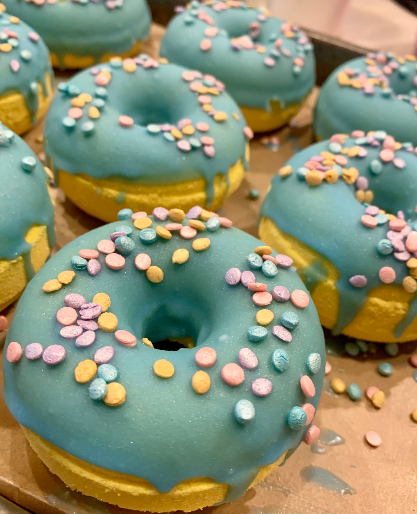 Blueberry Lemon Bath Bomb